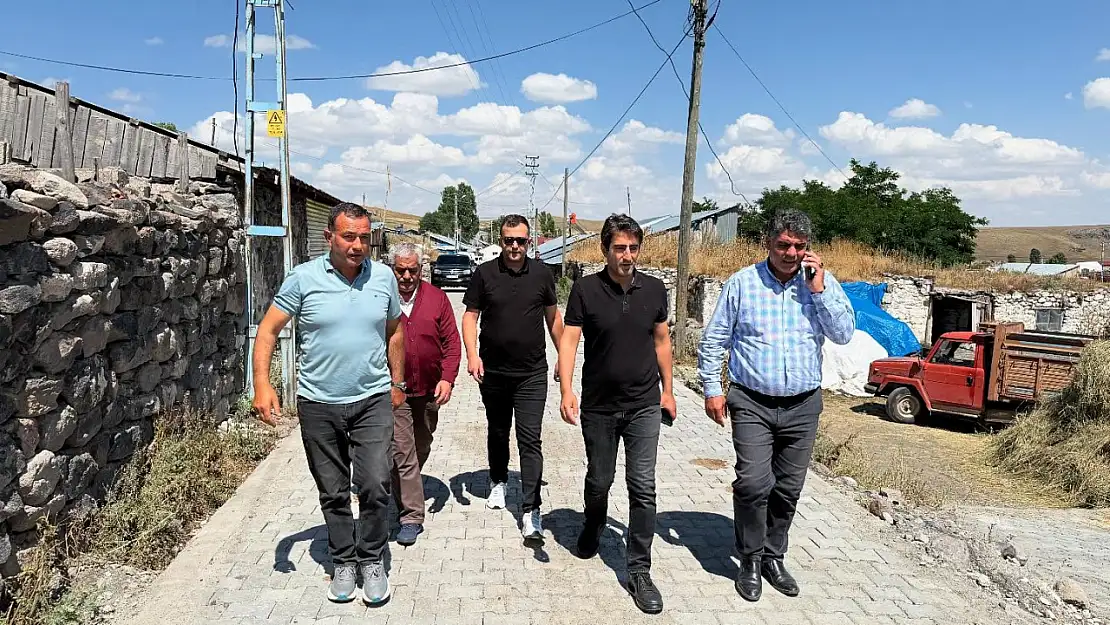 Kaymakam Aslantatar, Yayıklı Köyü'nde altyapı çalışmasını yerinde inceledi