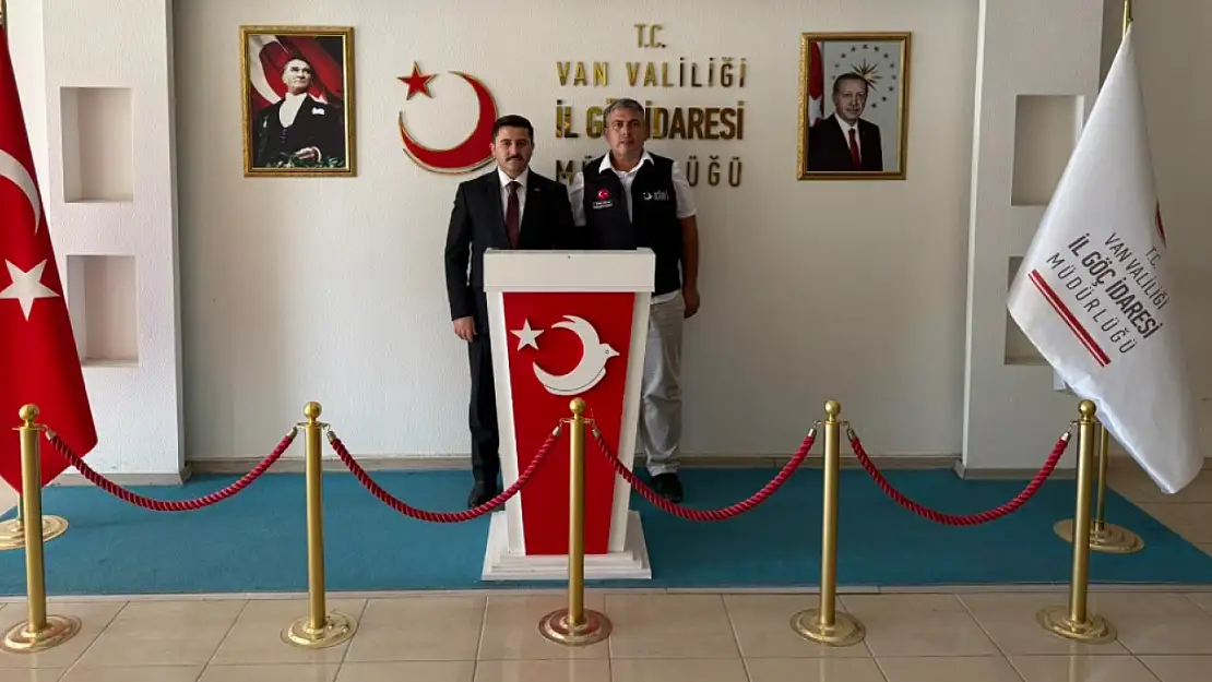 Kaymakam Rahmi Bulut'tan Van İl Göç İdaresi Müdürü Hanifi Gürler'e Nezaket Ziyareti