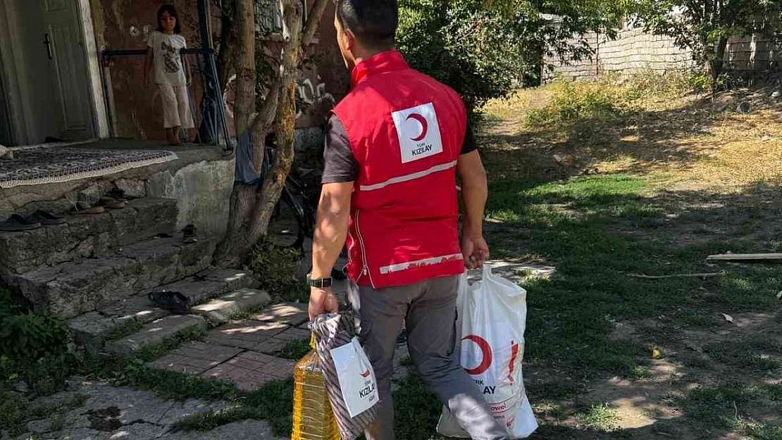 Kızılay Patnos'ta yardımlarını sürdürüyor