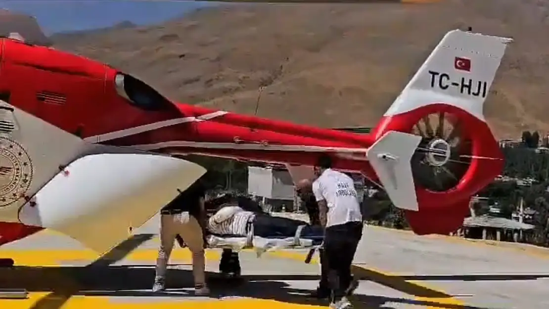 Kolu Kırılan Hasta, Ambulans Helikopter ile Van'a Uçuruldu