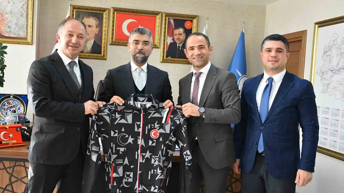 Küçükoğlu'na Teşekkür Ziyareti Gerçekleştirildi