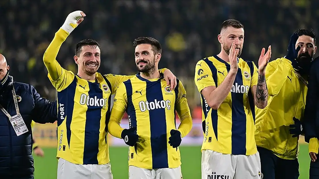 Liderlik yarışında Fenerbahçe'den kritik 3 puan