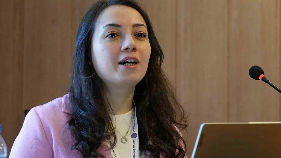 Lise Öğrencilerine Akılcı İlaç Kullanımı Eğitimi Verildi