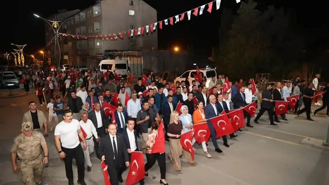 Malazgirt'te 954. Yılda Fener Alayı Coşkusu