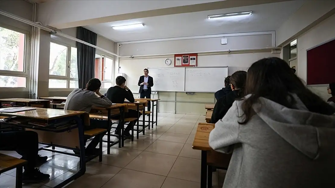 MEB duyurdu: Sözleşmeli öğretmenlik başvuruları bugün kapanıyor