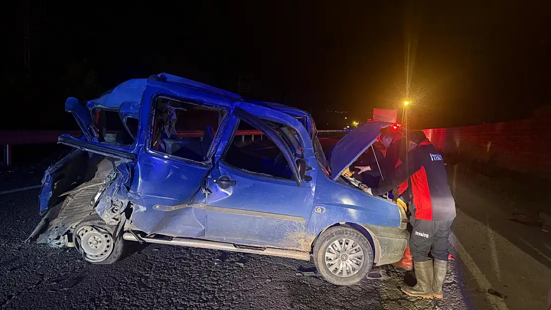 Melekli Yolu Üzerinde Trafik Kazası Can Kaybı Yok, Maddi Hasar Meydana Geldi