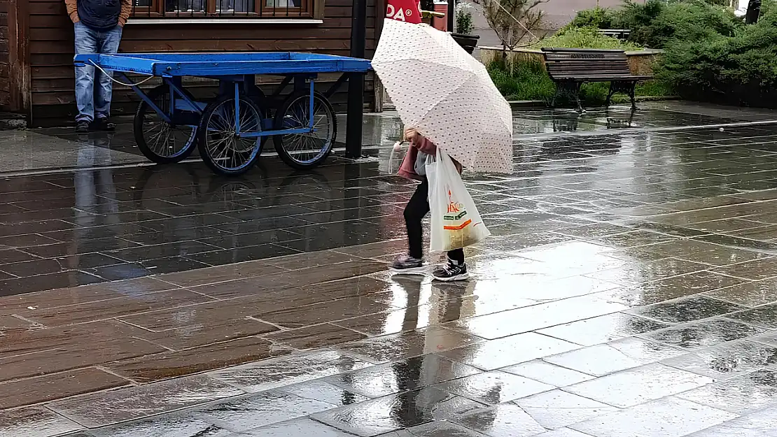 Meteoroloji uyardı: Sağanak beklenen şehirler belli oldu