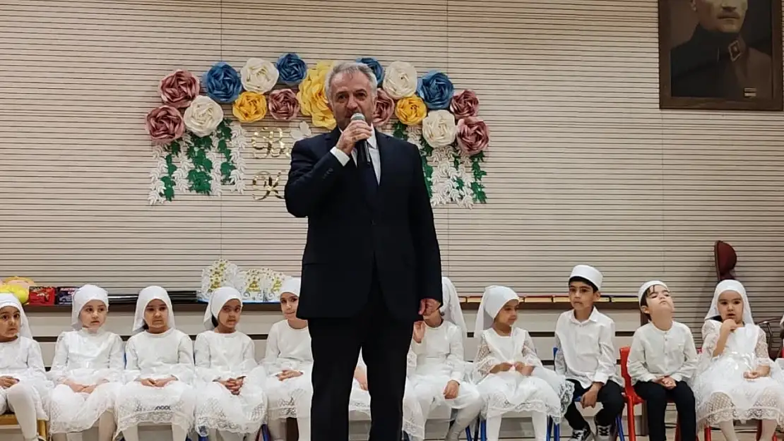 Miniklerden Yıl Sonu Coşkusu: Kur'an Kursu Etkinliği Büyüledi