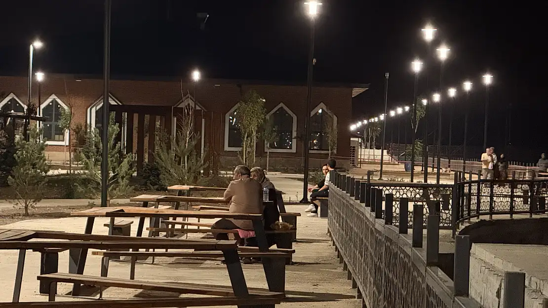 Murat Nehri projesi Ağrı'da yaz akşamlarına canlılık getirdi