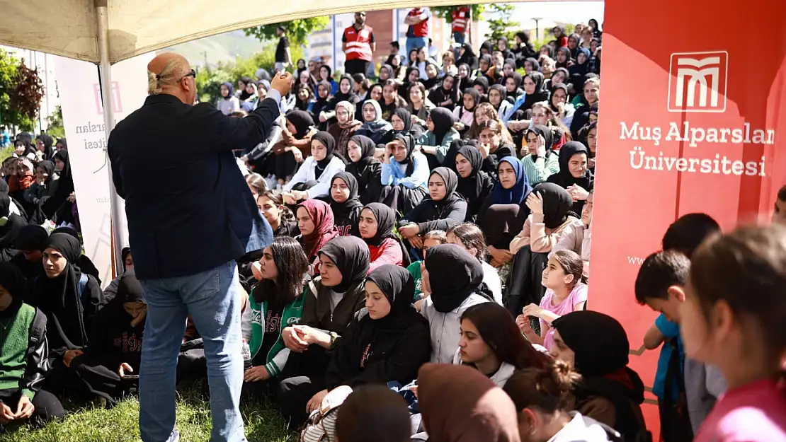 Muş Alparslan Üniversitesi'nde Afet Yönetimi Temalı Bilim Kafe Etkinliği Düzenlendi