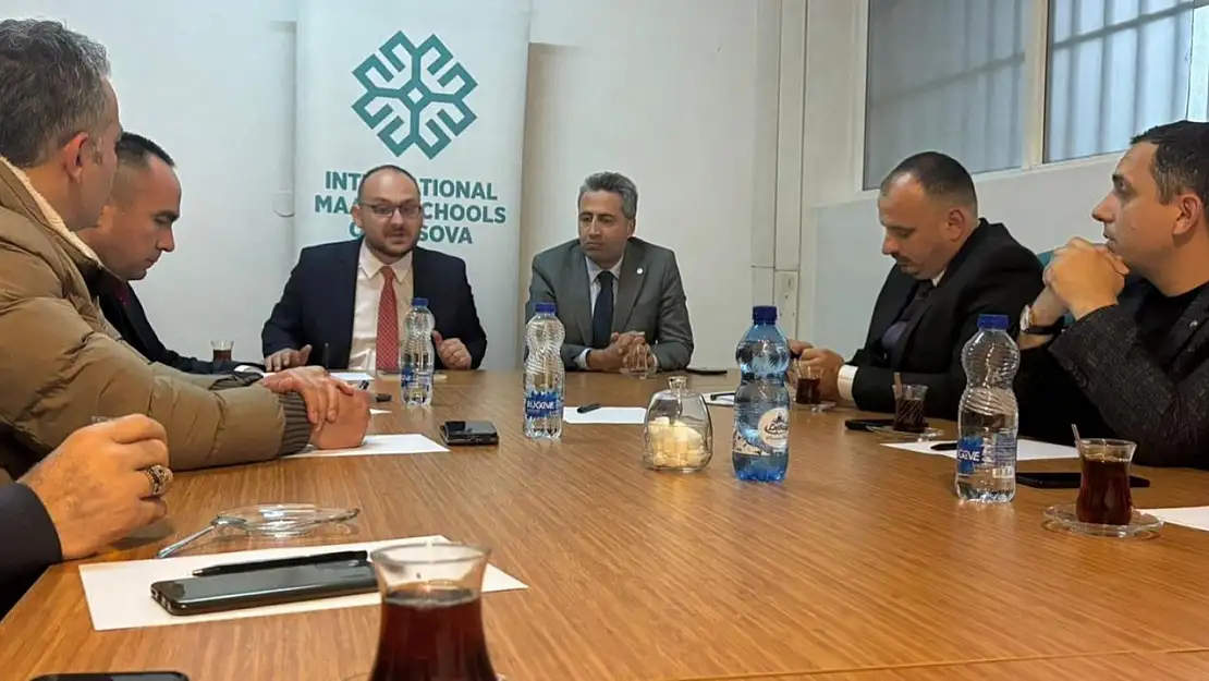 Muş Alparslan Üniversitesi Rektörü Kosova'da Malazgirt'i Yeniden Keşfetmek Konuşması Gerçekleştirdi