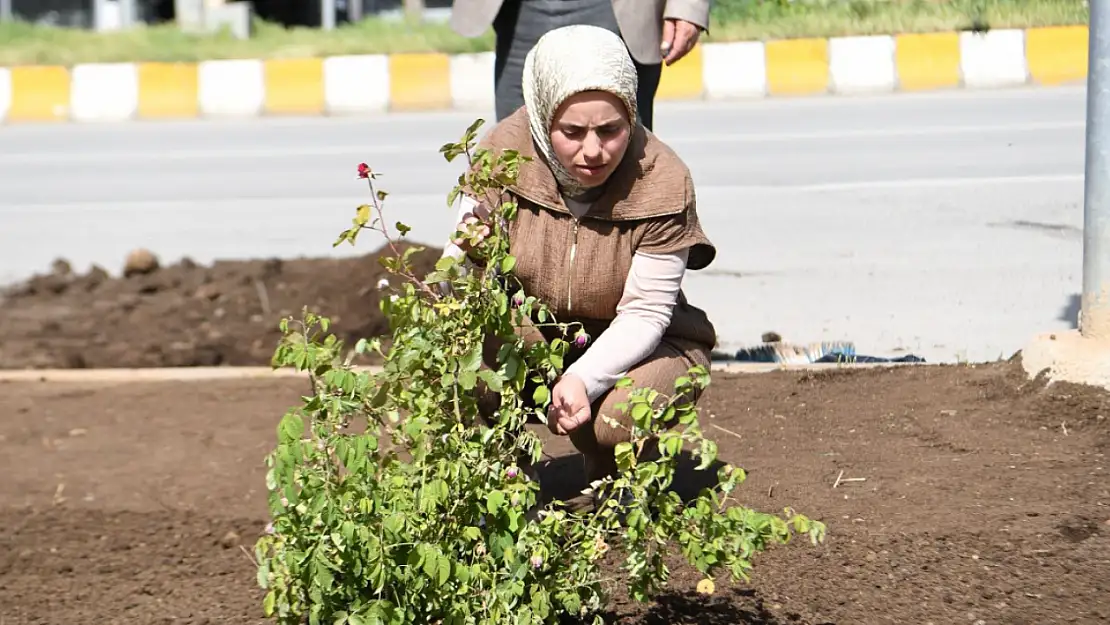 Muş Belediyesi Eş Başkanı Tuba Sayılğan Çalışmaları Yerinde İnceledi