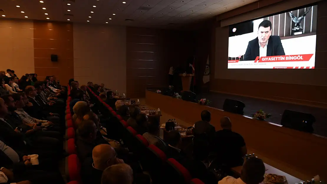 Muş Belediyesi Eş Başkanları Kariyer Günleri Programına Katıldı