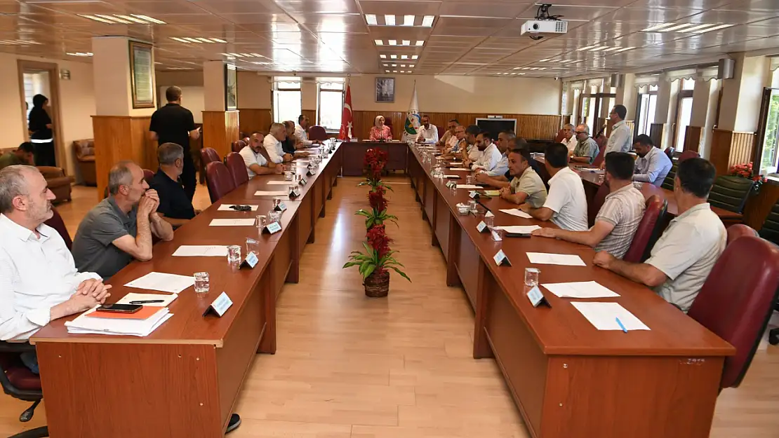 Muş Belediyesi Meclis Toplantısında Projeler ve Gelecek Planları Görüşüldü