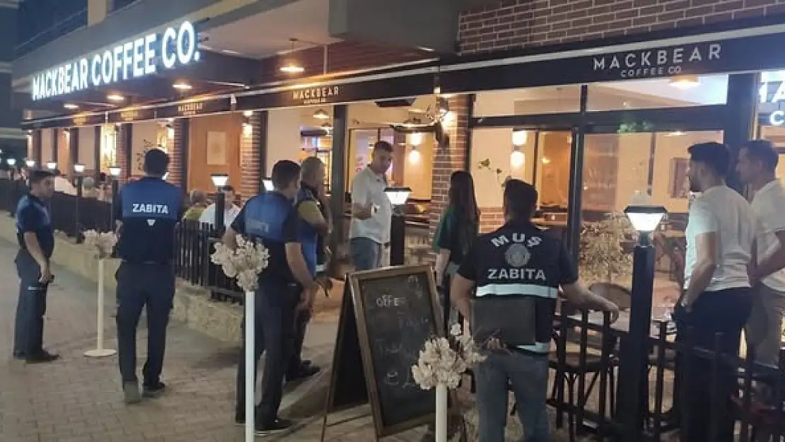 Muş Belediyesi Zabıta Ekiplerinden Gece Denetimi