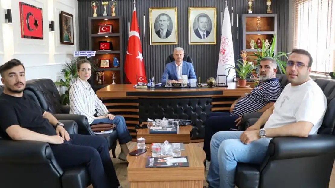 Muş'ta 12. Onkoloji Günleri Öncesi Genç Birikim Derneği'nden İl Müdürü Yusuf Kılıç'a Ziyaret
