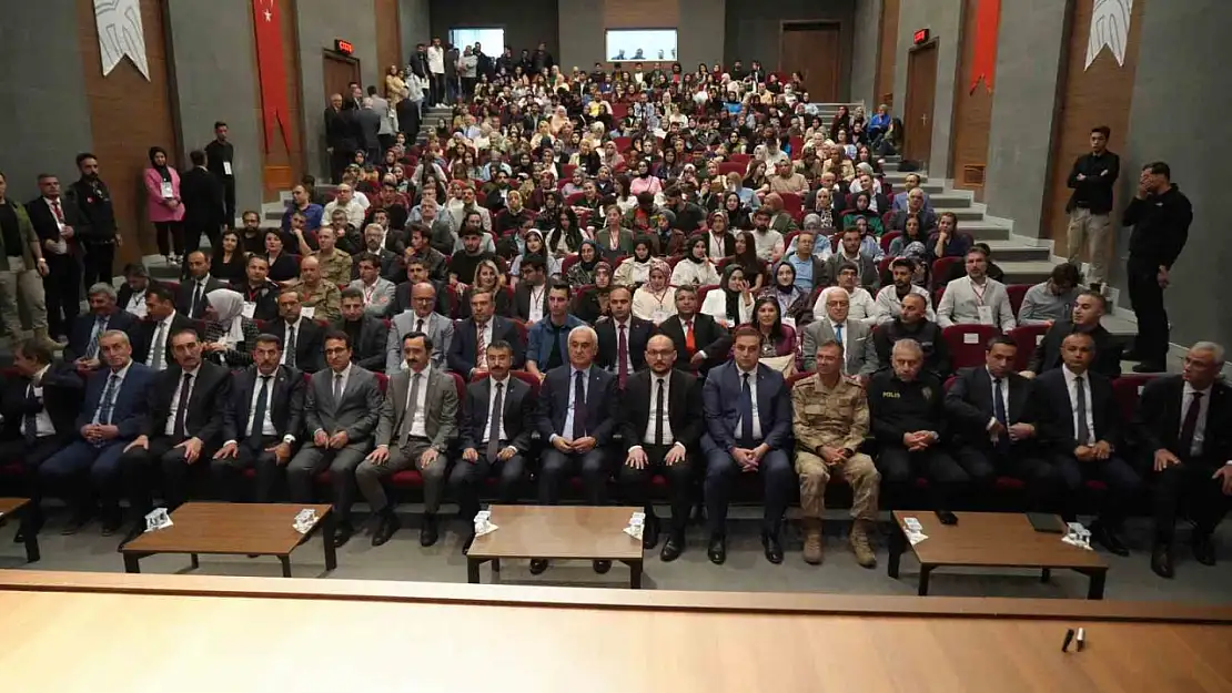 Muş'ta Ailenin Güçlendirilmesine Yönelik Çalıştay Gerçekleştirildi