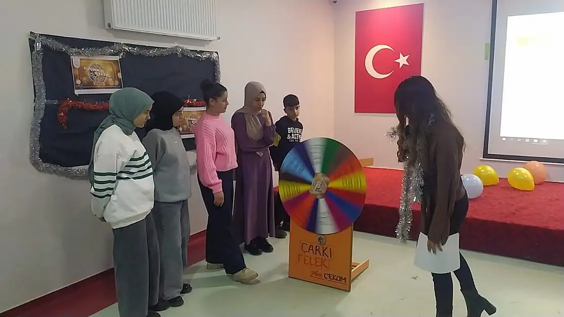 Muş'ta çocuklar için renkli yarıyıl etkinliği