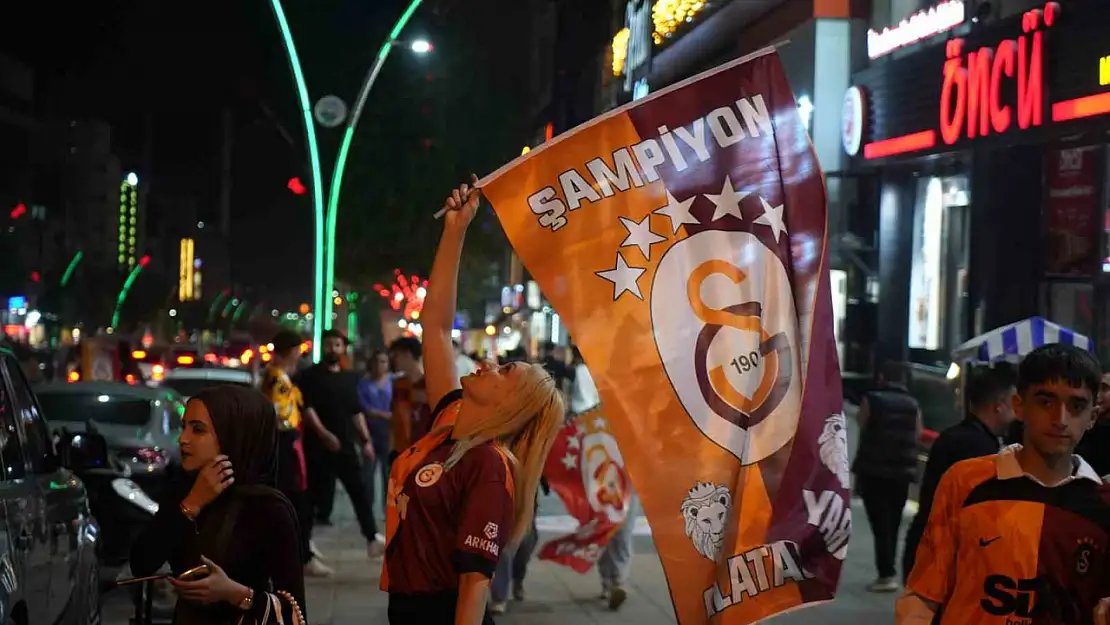 Muş'ta Galatasaray'ın 25. şampiyonluğu coşkuyla kutlandı!