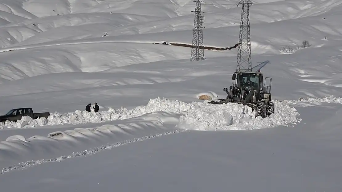 Muş'ta kapanan köy yolları ulaşıma açıldı