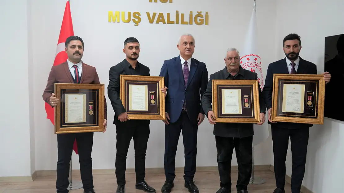 Muş'ta şehit ailelerine 'Devlet Övünç Madalyası ve Beratı' takdim edildi