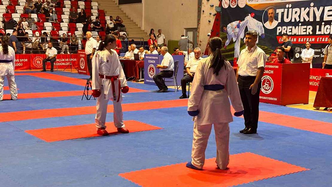 Muş'ta Türkiye Karate Premier Ligi'nin Erdoğan Bayram Etabı Başladı, Diyarbakır'da Final Yapılacak