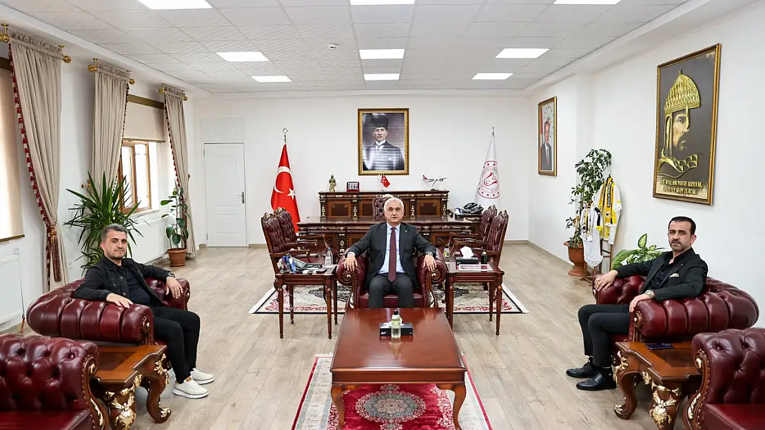Muş Valisi Çakır'a Kuruyemiş ve Bakliyat Sektöründen Ziyaret