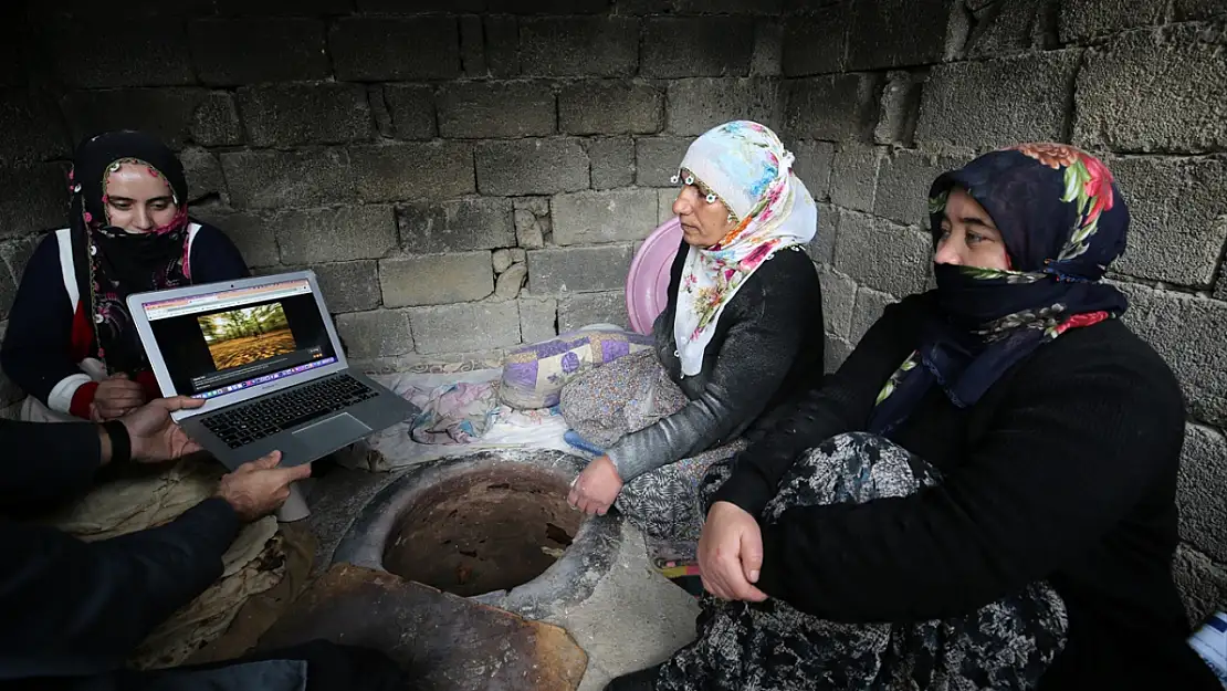 Muşlu kadınlar tandır başında 'Yılın Kareleri'ni oyladı