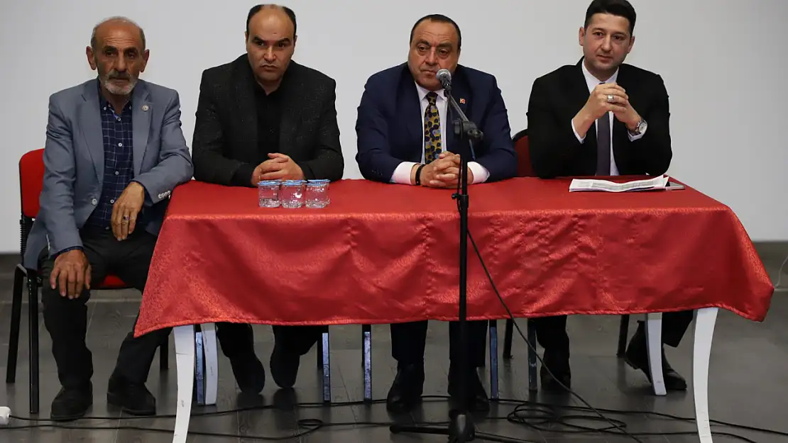 Narman Belediyesi'nden Çiftçi ve Muhtarlarla İstişare Toplantısı