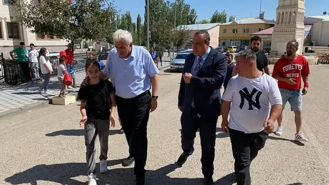 Narman'da Çocuklar İçin Modern Park