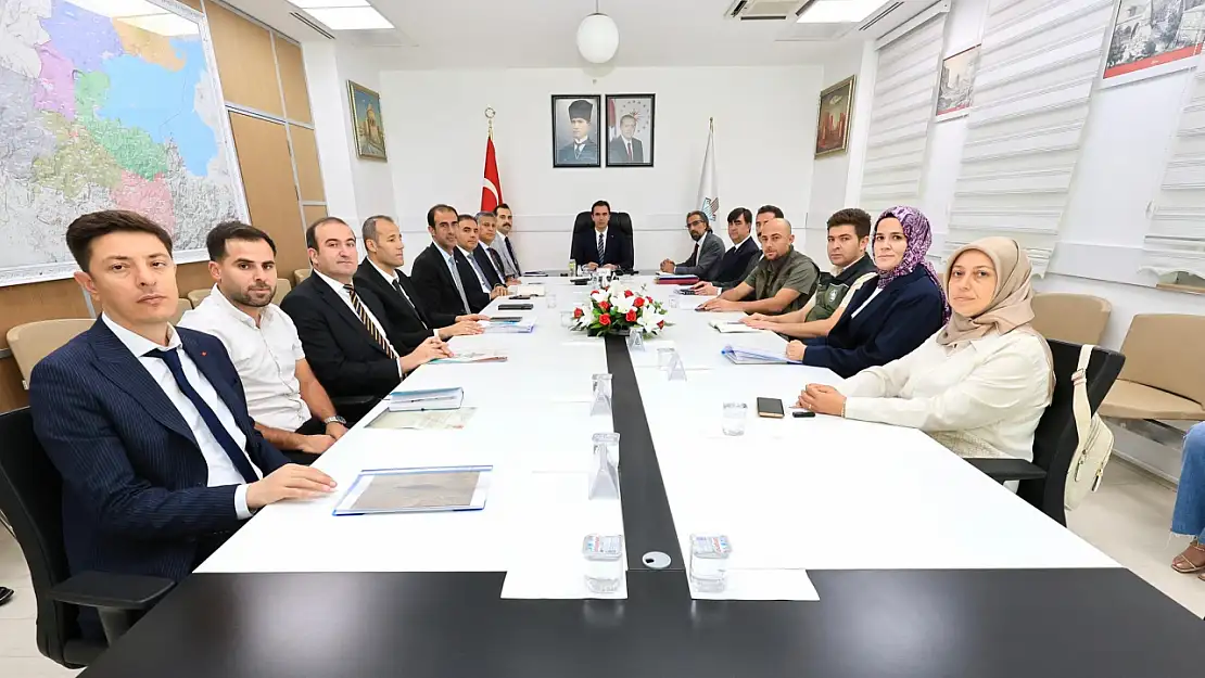 Nemrut Kalderası Tabiat Anıtı Süreç Değerlendirme Toplantısı Vali Ahmet Karakaya Başkanlığında Gerçekleştirildi