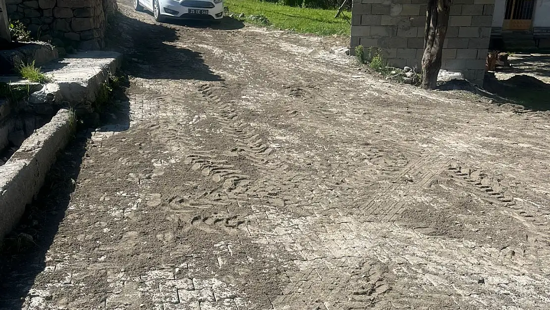Oltu Belediyesinden Yol Konforunu Artıran Hizmet