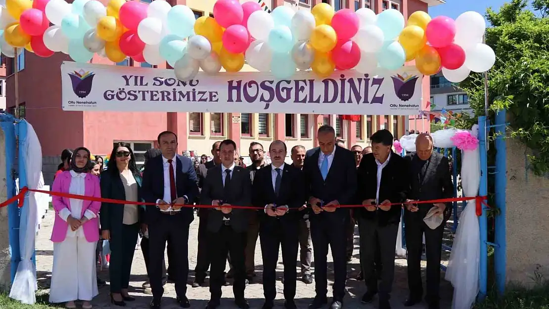 Oltu Nene Hatun Mesleki ve Teknik Anadolu Lisesi'nden Yıl Sonu Sergisi: Öğrenciler Yeteneklerini Sergiledi