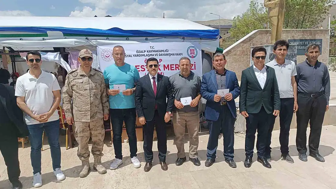 Özalp'te Düzenlenen Dama Turnuvası Büyük Heyecanla Tamamlandı