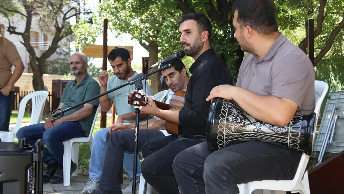 Özel Gereksinimli Bireyler Van Edremit Belediyesi Pikniğinde Buluştu