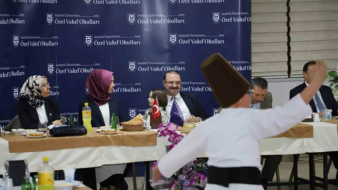 Özel Vakıf Okulları'nın iftar programında manevi atmosfer