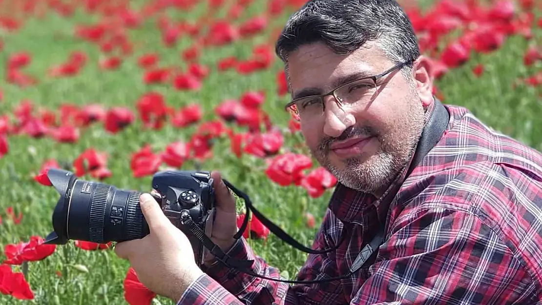 Özkan Olcay, yılın başarılı gazetecileri yarışmasında fotoğraf dalında birinci oldu