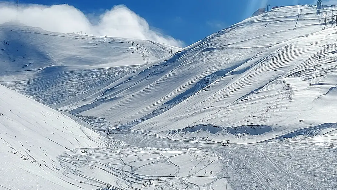 Palandöken'de çığ paniği: Can kaybı yaşanmadı