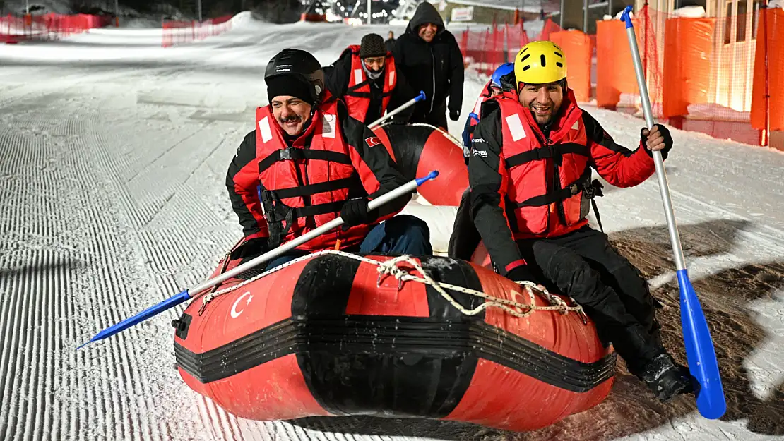 Palandöken'de kar raftingi heyecanı