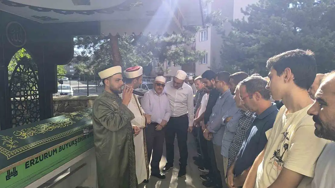Palandöken İlçe Müftülüğü'nde görevli Turgut Güzel vefat etti, cenazesi dualarla uğurlandı.