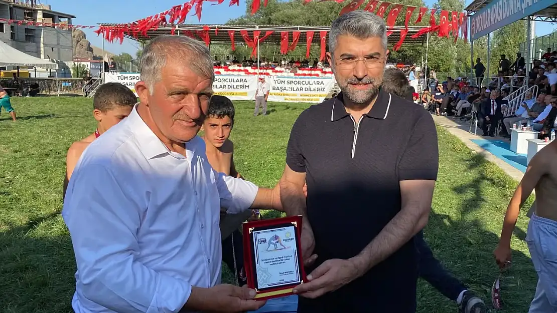 Pasinler'de Murat Atmaca Er Meydanı Yarışmaları Yapıldı!