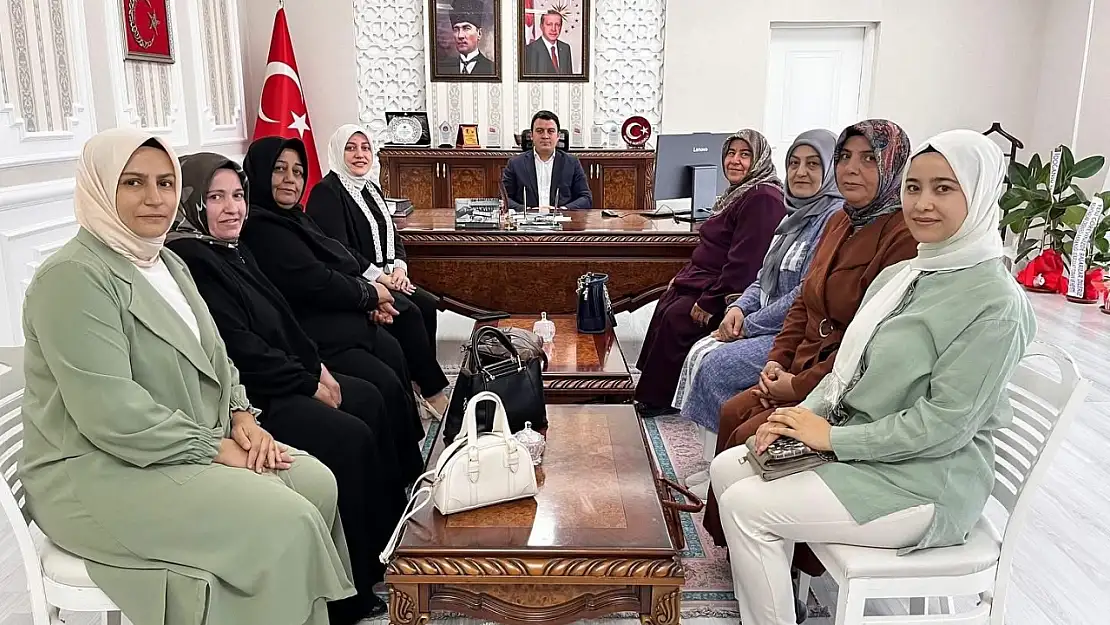 Patnos'ta kaymakama, kadın kollarından anlamlı ziyaret