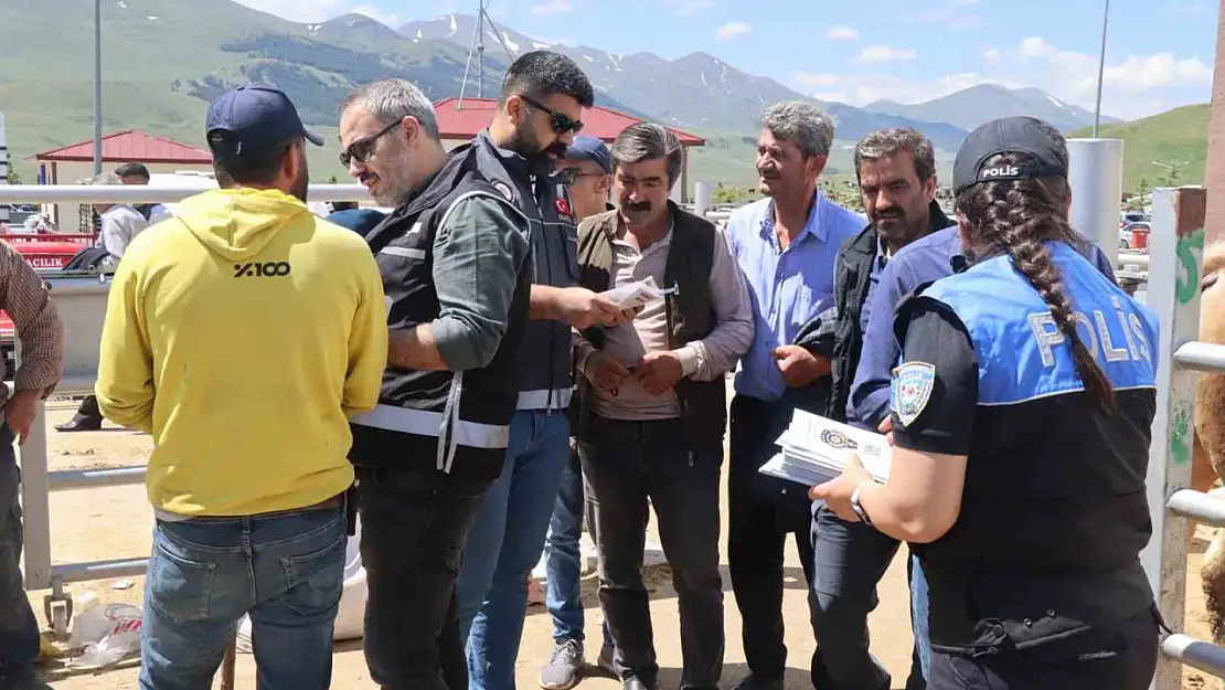 Polis Vatandaşları Sahte Para ve Dolandırıcılara Karşı Uyarıyor