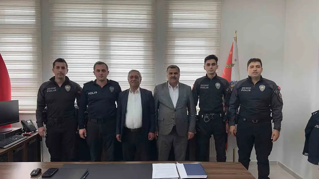 Polislerin Hızlı Müdahalesi Kalp Hastasını Hayata Döndürdü