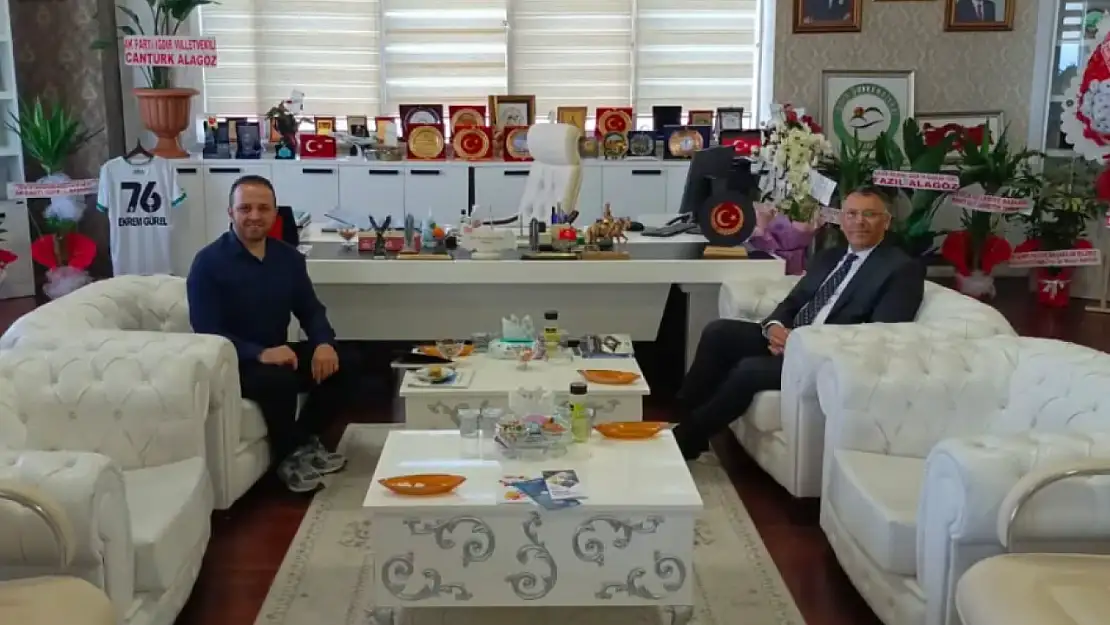 Prof. Dr. Gökhan Tunç'tan Rektör Prof. Dr. Ekrem Gürel'e Hayırlı Olsun Ziyareti