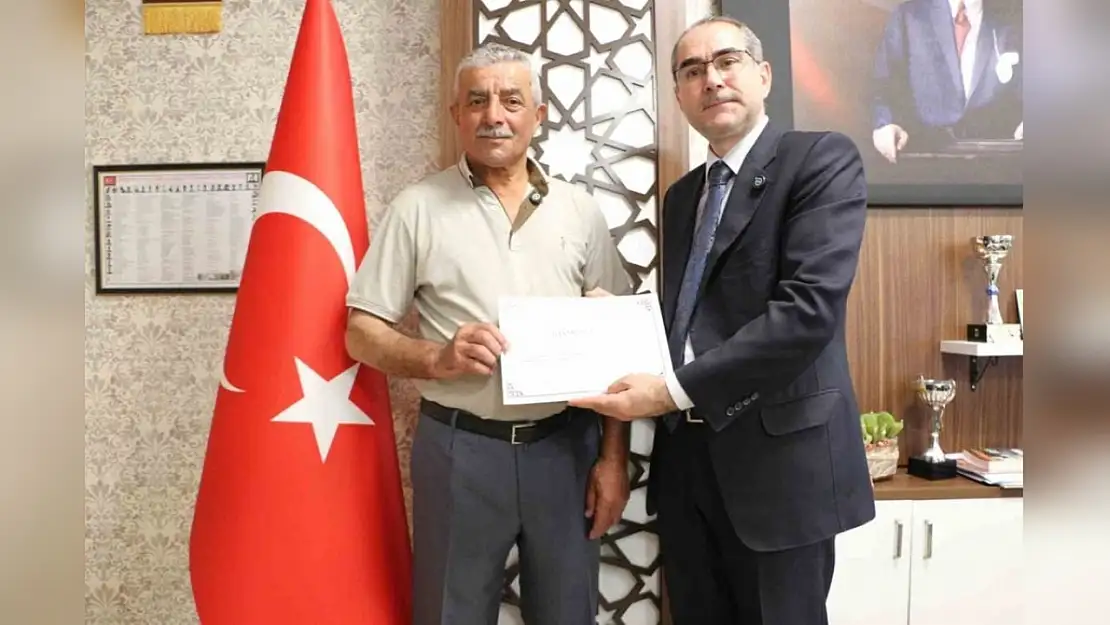 Rize'de 61 yaşındaki vatandaş 52 yıl sonra sigarayı bıraktı
