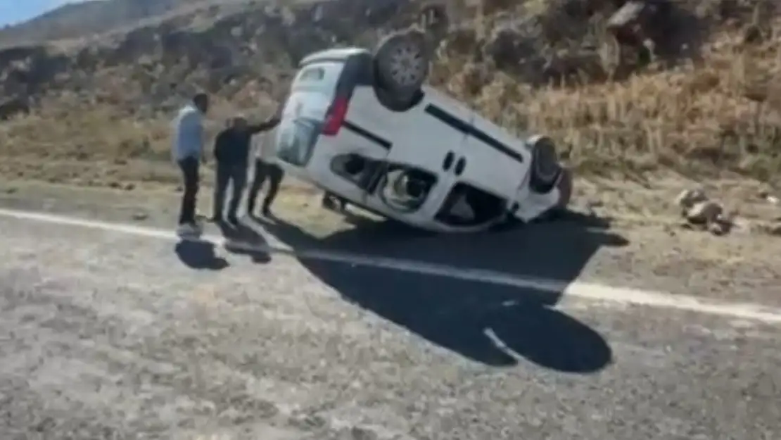Sarıkamış'ta Meydana Gelen Trafik Kazasında İki Kişi Yaralandı