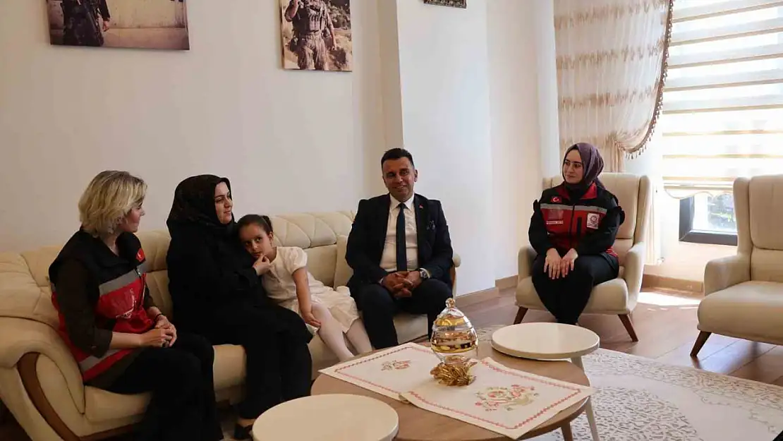 Şehit aileleri Kurban Bayramı'nda yalnız bırakılmadı, duygusal anlar yaşandı