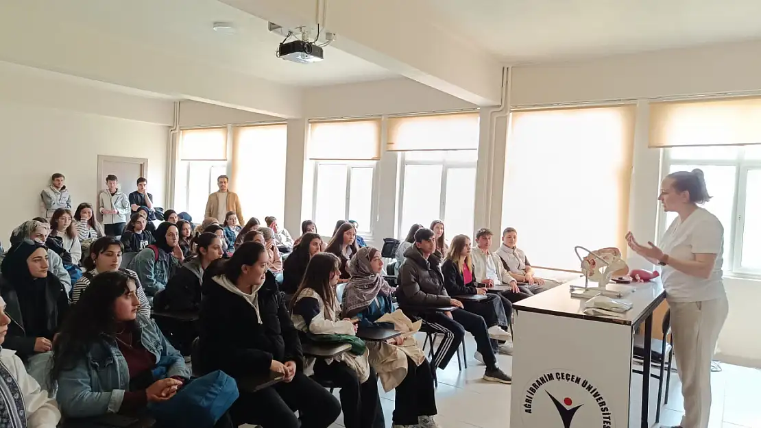 Şemsi Türkmen öğrencilerine üniversite tecrübesi yerinde yaşatıldı