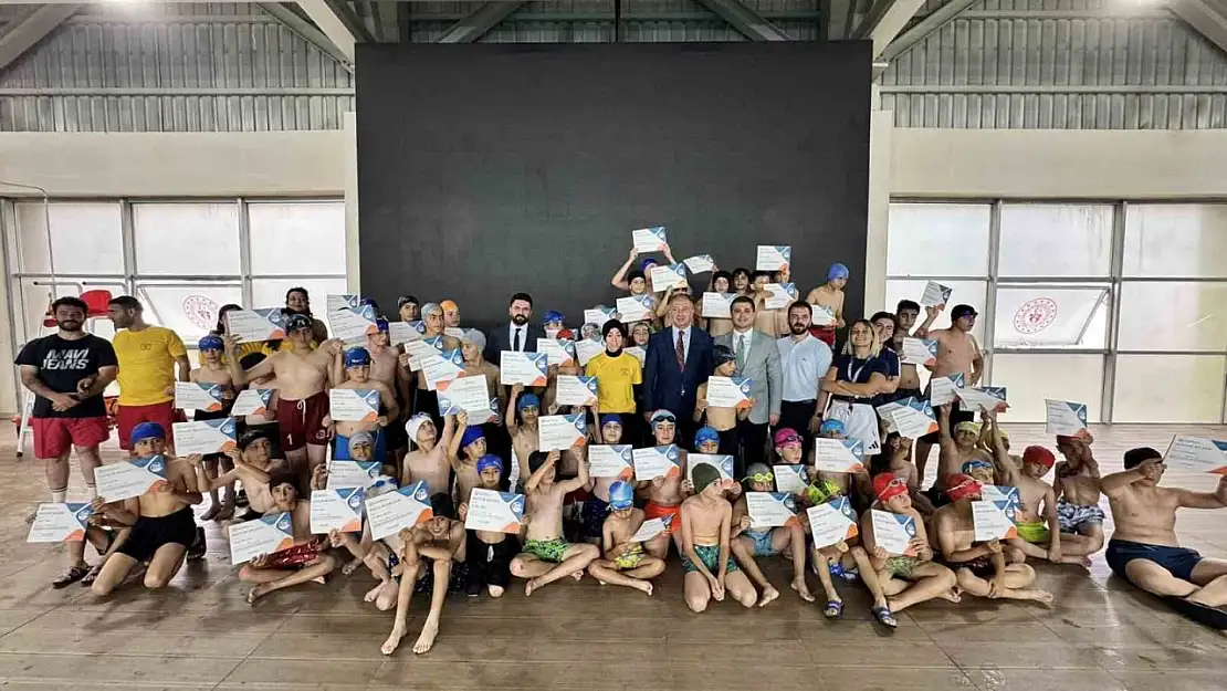 Sertifikalı Yüzücüler Artıyor: Yeni Başarılar Kazanıldı